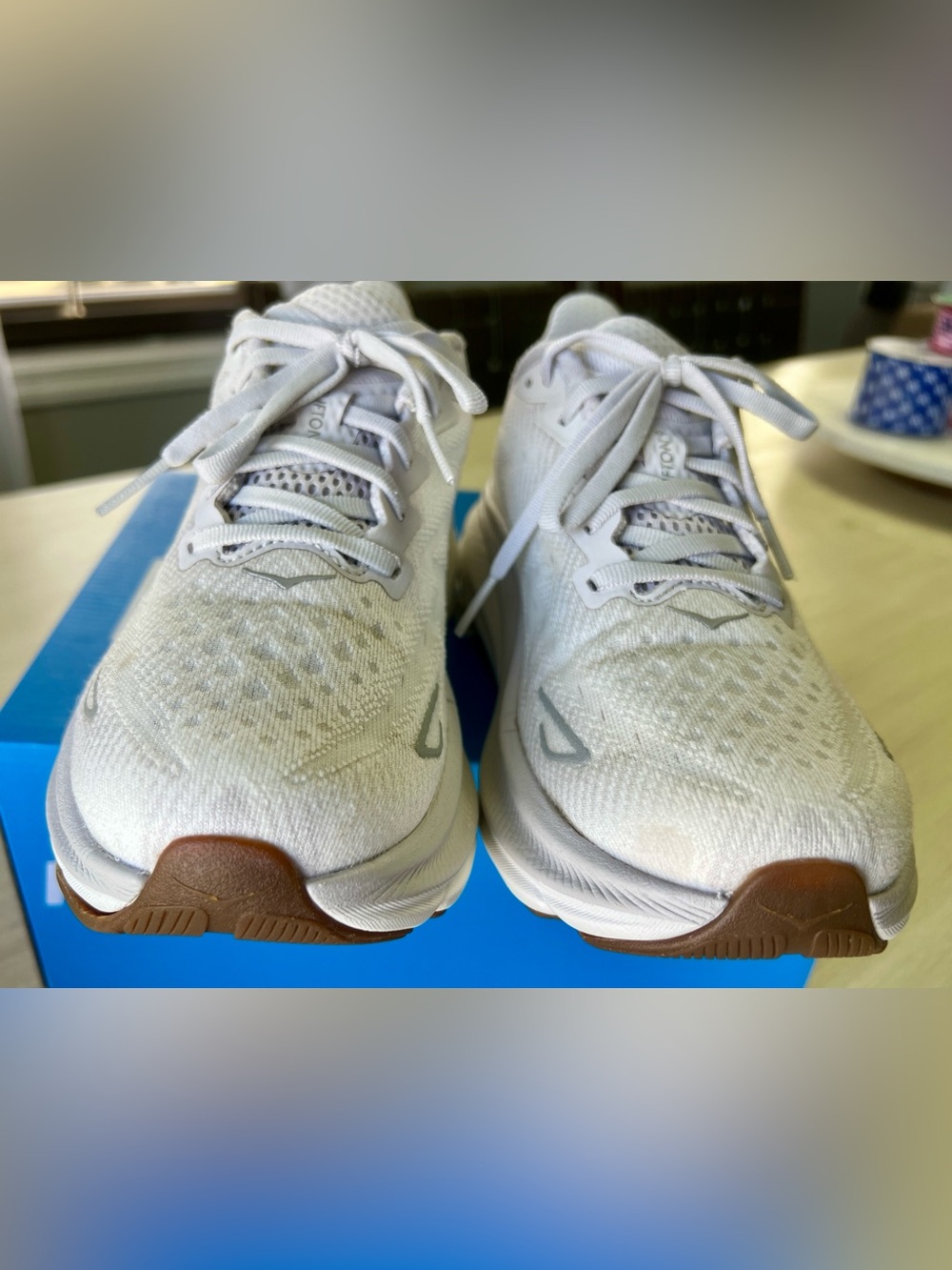 Hoka W Clifton 9 Women's Sneakers white with silver and gray accent - Picture 4 of 10